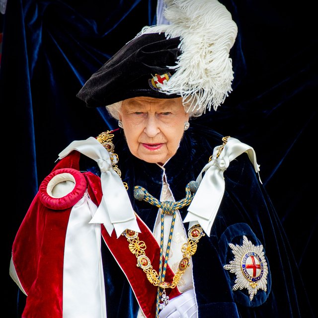 Косметичка Елизаветы II: каким бьюти-средствам королева не изменяла на протяжении жизни