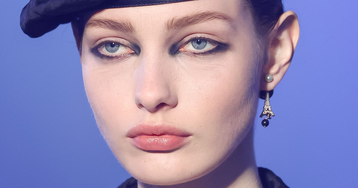 Как сделать деконструированные стрелки: красивый макияж с показа Dior ...